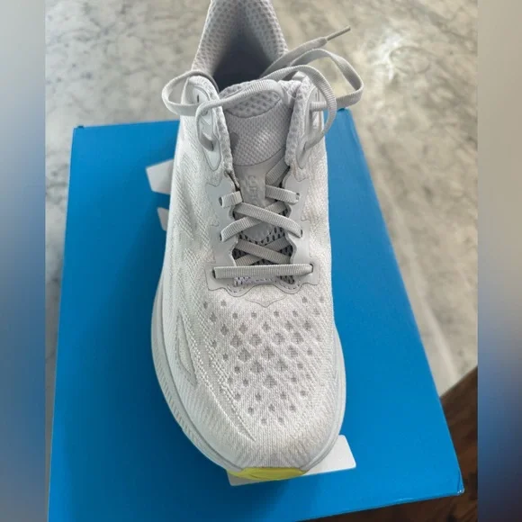 Hoka Clifton 9 women’s 10.5 wide. Gray and blue. Worn one time. Original box. - Picture 5 of 7